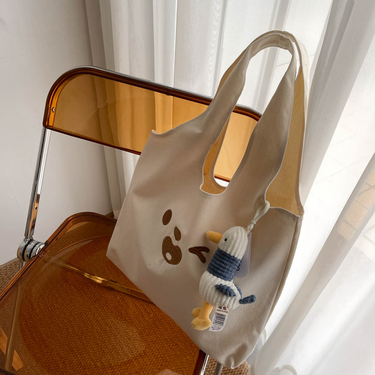 Cute Embroidery Bear Large-capacity Art Class Hand-carry Single-shoulder Canvas Bag - Image 10