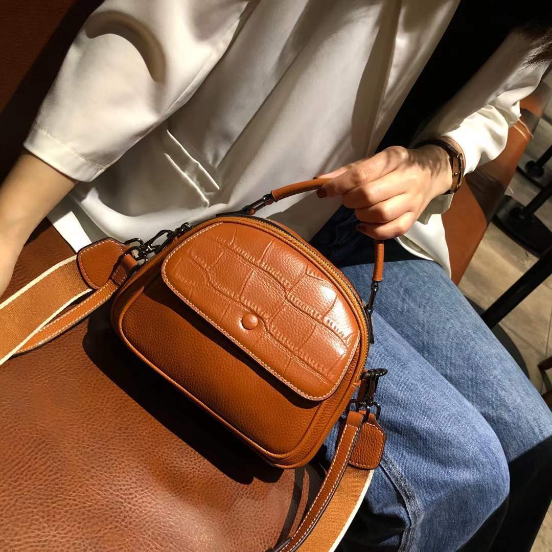 Portable Messenger Shoulder Bag European And American Style Shell Bag - Image 3