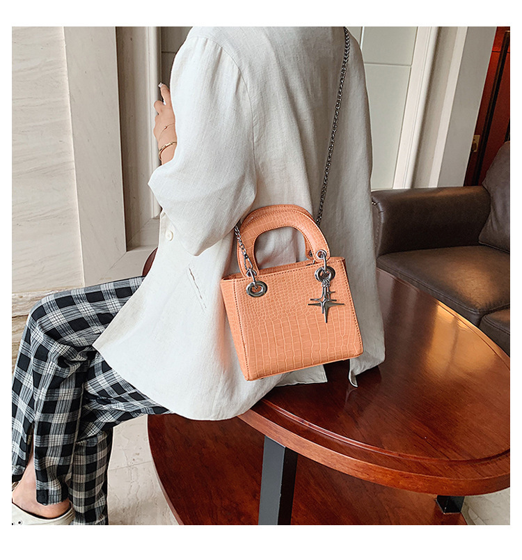 Fashion all-match portable chain shoulder messenger bag - Image 8