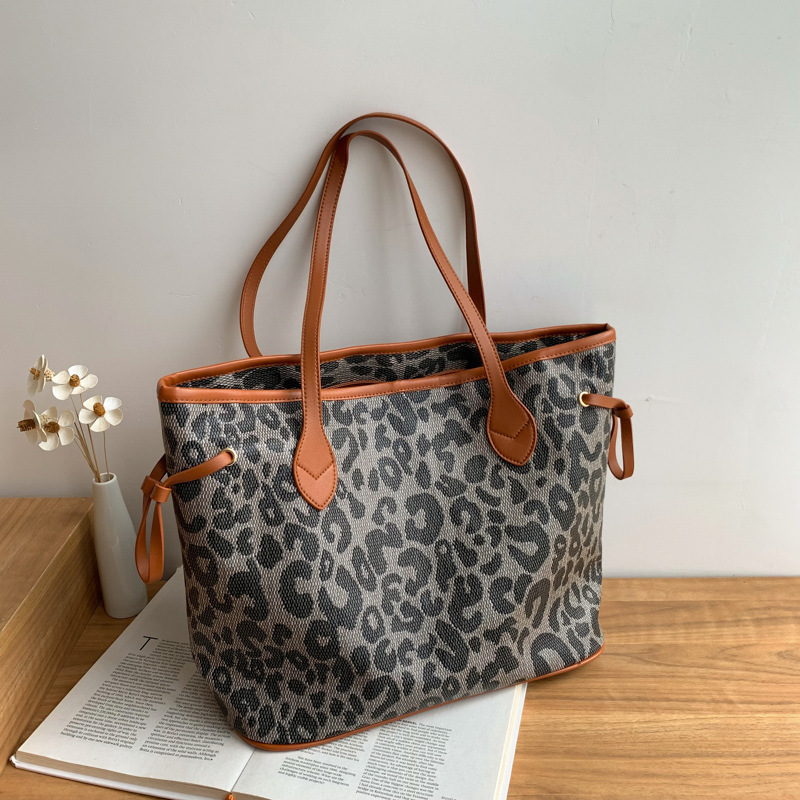 Fashion Net Celebrity Single Shoulder Tote Bag - Image 2