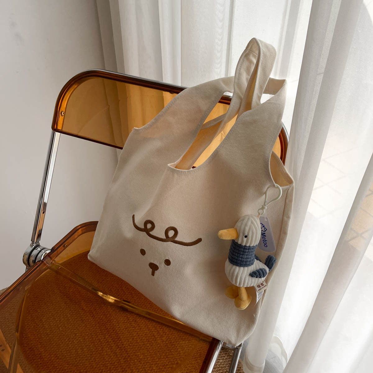 Cute Embroidery Bear Large-capacity Art Class Hand-carry Single-shoulder Canvas Bag - Image 5